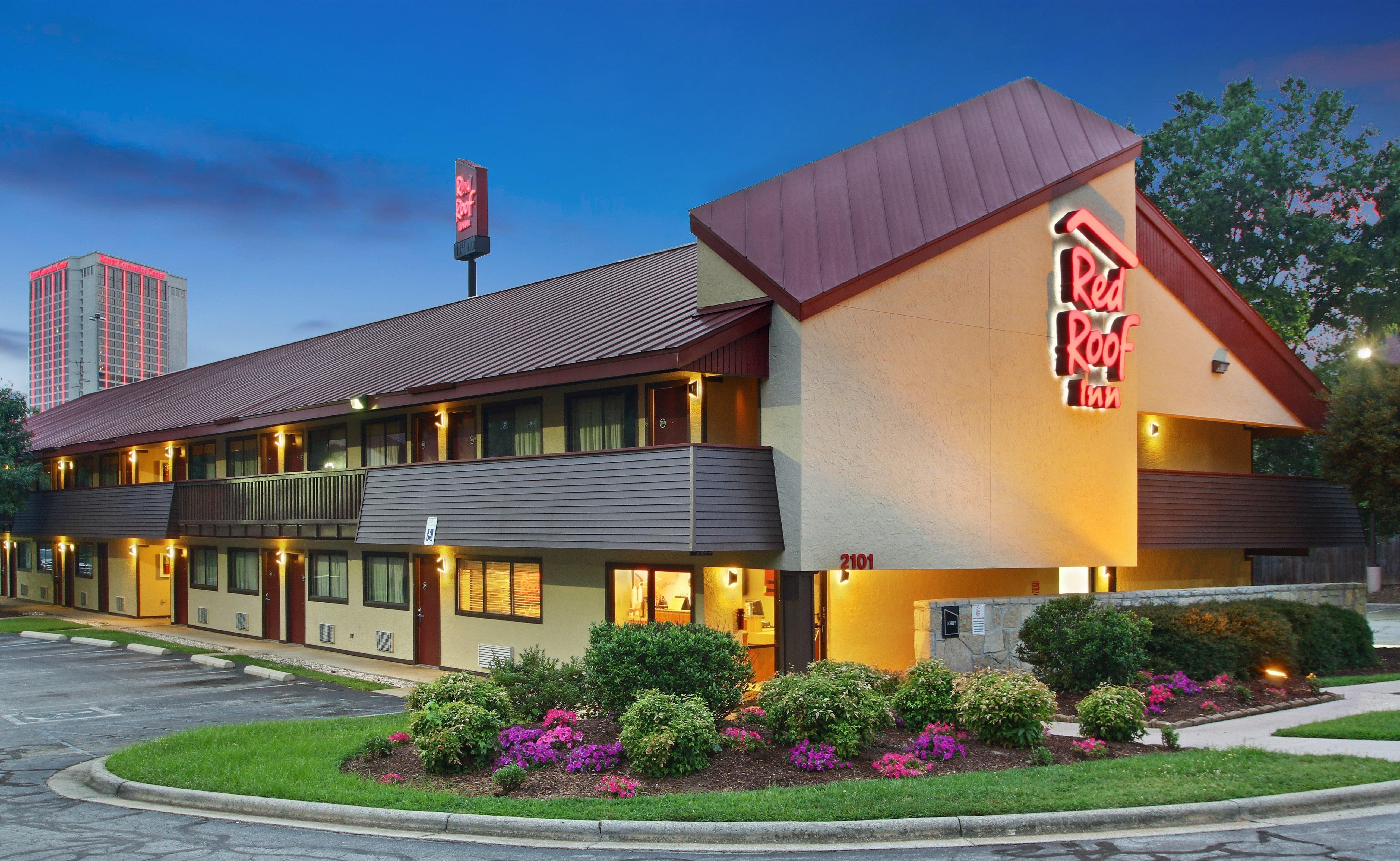 Red Roof Inn Greensboro Coliseum Exterior foto