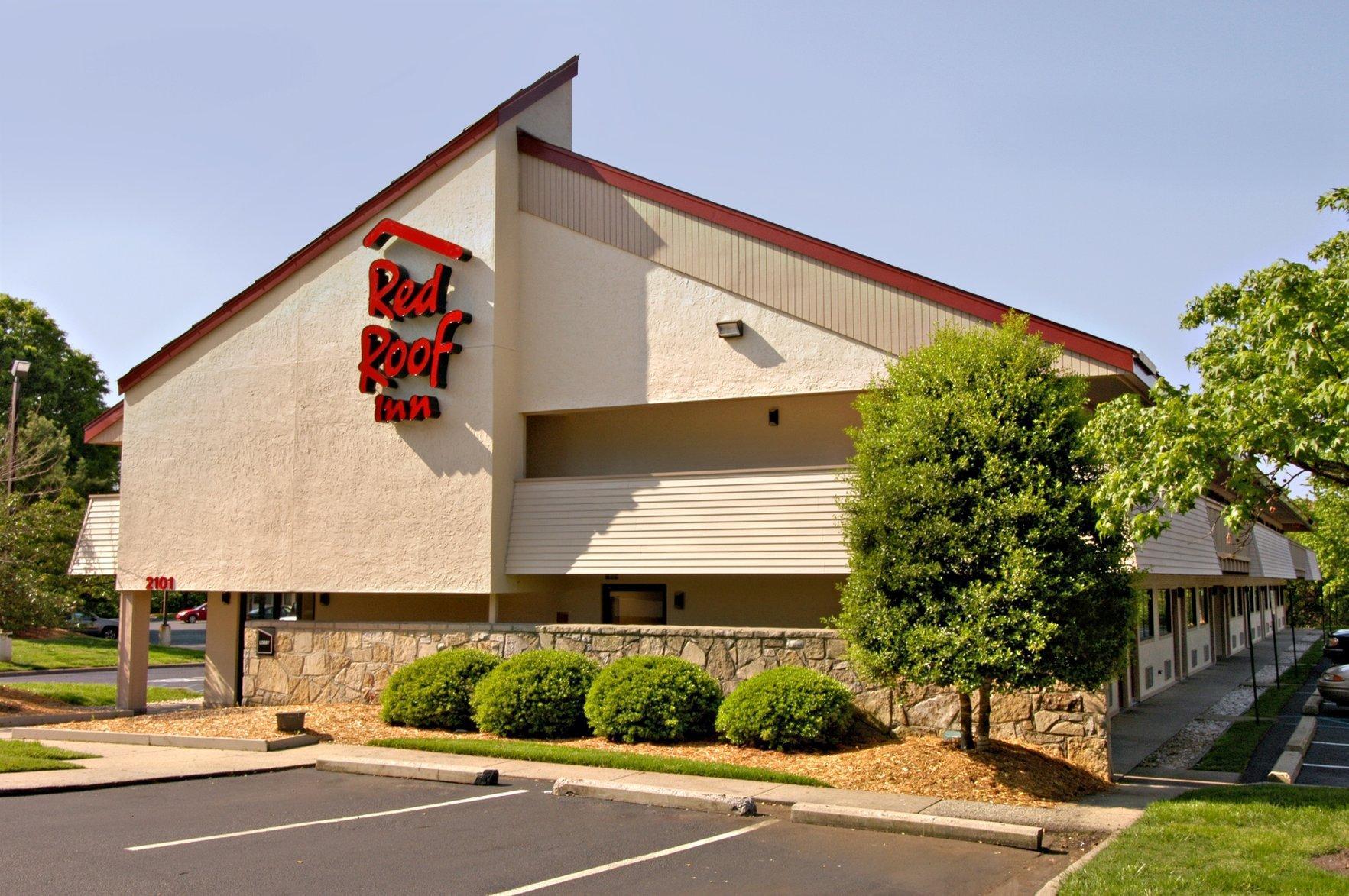 Red Roof Inn Greensboro Coliseum Exterior foto