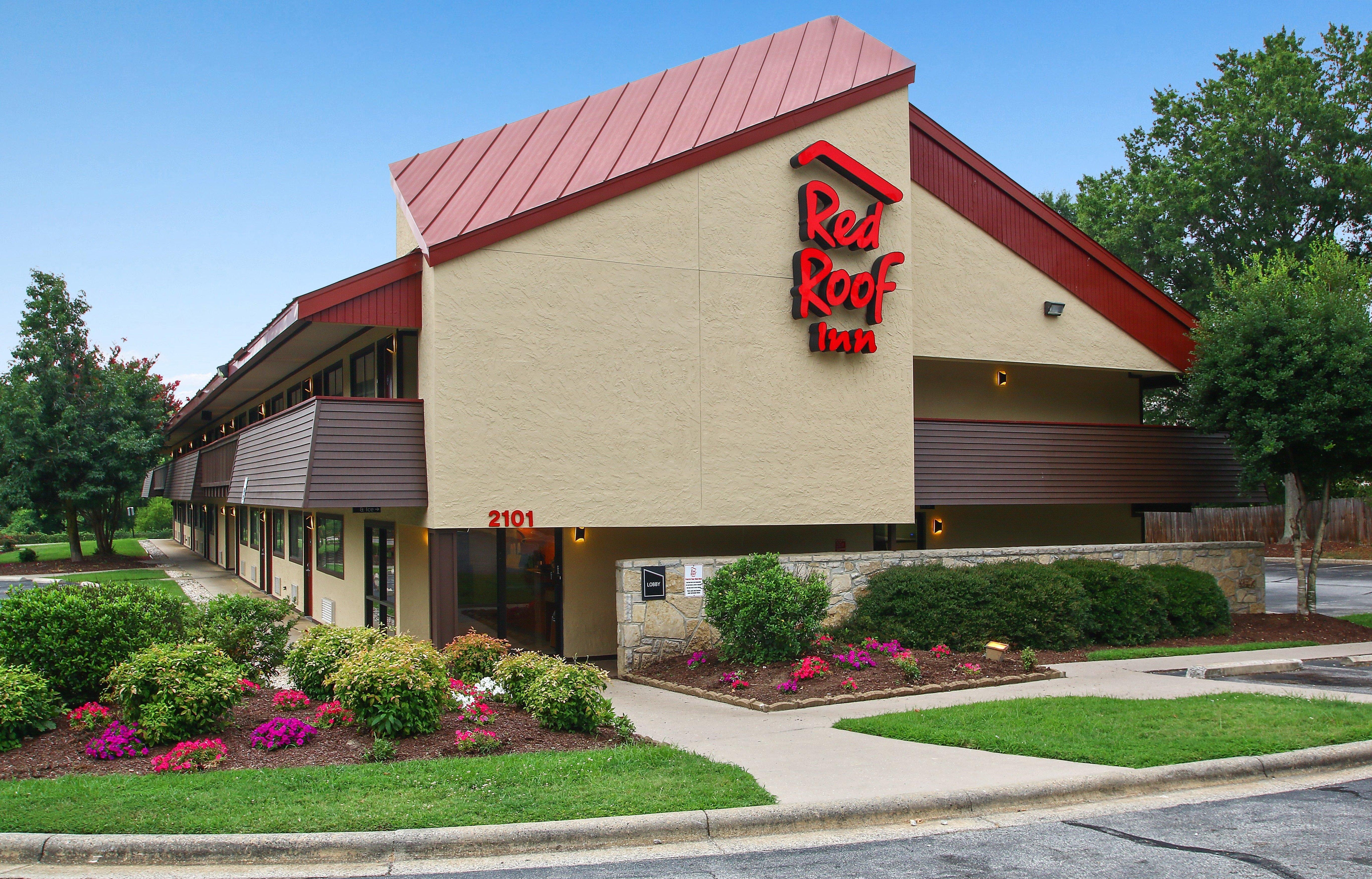 Red Roof Inn Greensboro Coliseum Exterior foto