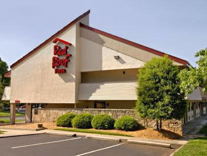 Red Roof Inn Greensboro Coliseum Exterior foto